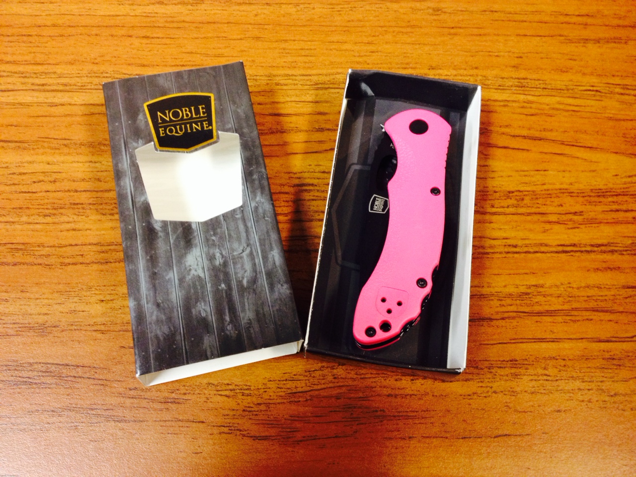 Review Noble Outfitters Viper Pocket Knife Velvet Rider